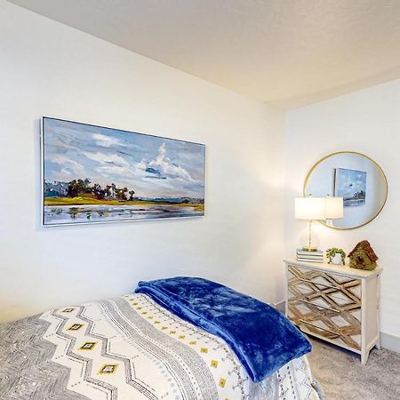 Quaint Hollow Meridian Extérieur photo