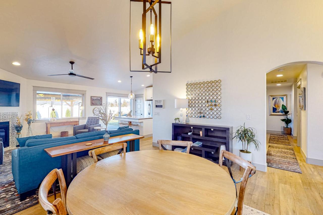 Quaint Hollow Meridian Extérieur photo